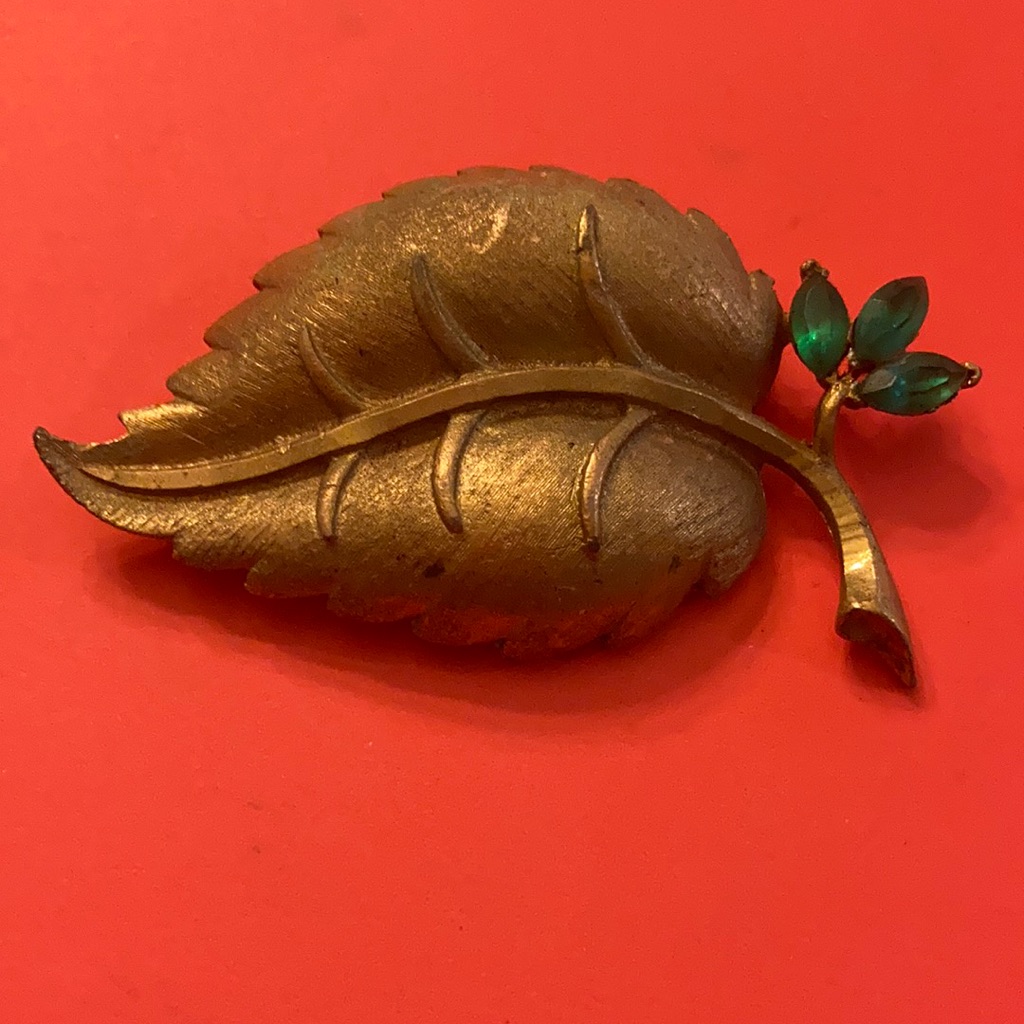 Beautiful Vintage Mamselle Leaf Brooch Pin Green Rhinestones